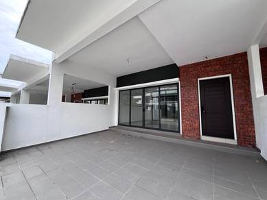 22x70 Country Villas Resort Ayer Keroh Gapam 2Storey Terrace House