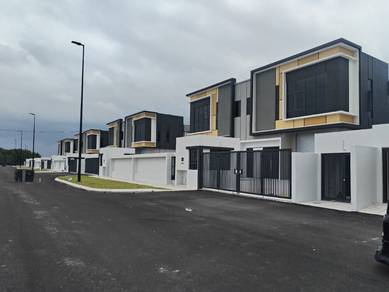 Eco Business Park V Central Gate