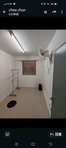 macallum flat nearest first Avenue .Hospital