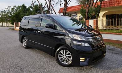 Toyota VELLFIRE 2.4 Z-Platinum (A)