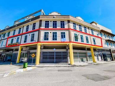 Maharani Promenade 3 combined shops 1st floor unit near Muar 2nd link