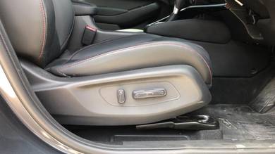 Honda HR-V 1.5 HEV RS (loan kedai)
