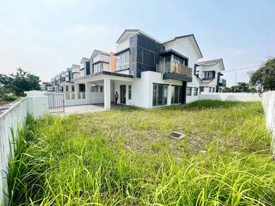 CORNER-END LOT Big Land, Superlink Cherry 2 Bandar Hillpark Puncak Ala