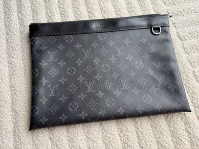 louis vuitton discovery pochette clutch