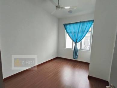 Kota Bayuemas - 2sty House 24x80 Basic Condition Gated & Guarded