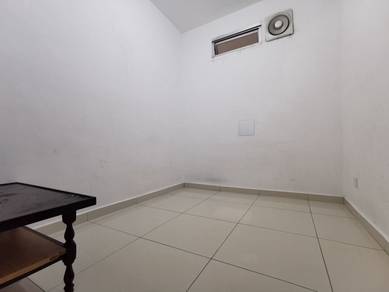 Shop lot apartment @ Jalan EJ 3, Ehsan Jaya