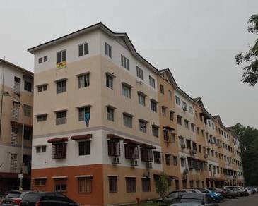 Pangsapuri Bukit Tinggi 2, Klang.