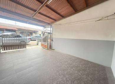 For Sale -Taman Tangkak Jaya Tangkak Johor / Rumah low cost cantik