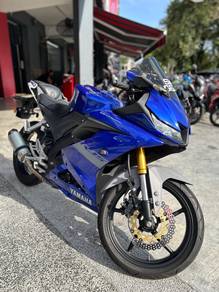 Yamaha R15