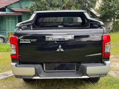 Mitsubishi TRITON 2.4 VGT ADVENTURE X (A)
