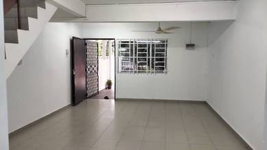 Double storey landed renovated house in Desa Cemerlang Johor Bahru