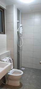 Partial Furnish Clean Lake Point Residence Cyberjaya Lakefront Homes