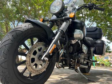 Keeway Black Knight250