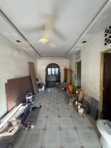 1 Sty Low Cost Jalan Laksamana Fully Renovated Taman Ungku Tun Aminah