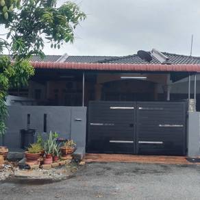 Teres Setingkat Dijual Di Taman Sejati,Sitiawan,Perak