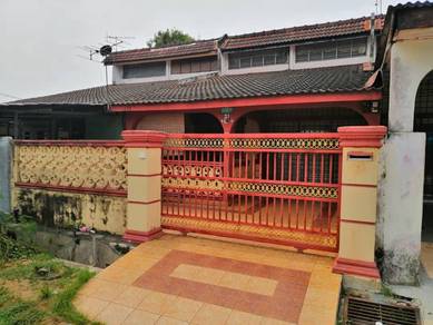 Teres setingkat taman seri mahkota batu 11