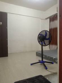 KPT Flat, Mahkota Cheras. Jln Penghulu