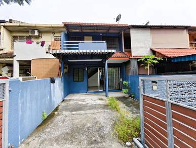 Basic compact terrace house for young family SS19 Subang Jaya