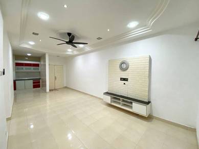 GROUND FLOOR, 2 COVERED PARKING ⭐️ Kristal Heights Condo @ Seksyen 7
