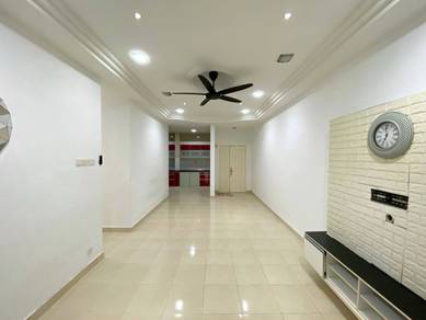 GROUND FLOOR, 2 COVERED PARKING ⭐️ Kristal Heights Condo @ Seksyen 7