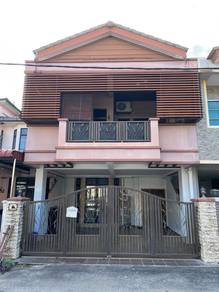 5 bilik tidur. TAMAN DESA SENA TASEK GELUGOR. Perfect house.
