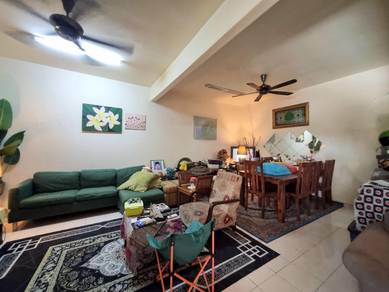 Superlink Double Storey Az-Zaharah Puncak Alam with Extended Kitchen.