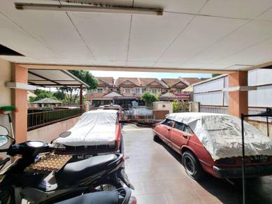 Superlink Double Storey Az-Zaharah Puncak Alam with Extended Kitchen.