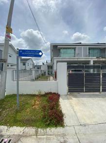 Taman Scientex Utama Senai🔥 Renovated✅️ End Lot Bertanah✅️