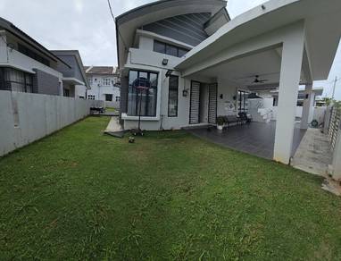 Ada pool Banglo taman Samarinda Krubong Melaka