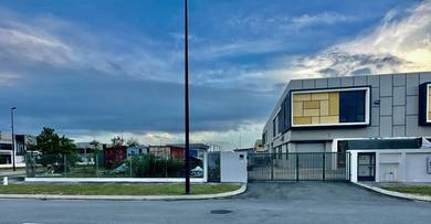 CORNER UNIT 1.5 Sty Factory Warehouse @Eco Business Park V Puncak Alam