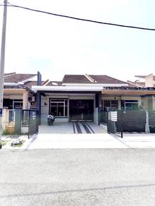 RUMAH CANTIK NUSARI AMAN SENDAYAN. Gated Guarded