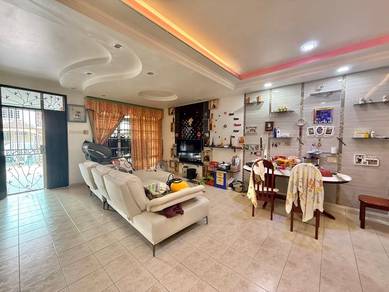 Taman Universiti / Jalan Kebudayaan / Skudai / Kitchen Fully Extend /