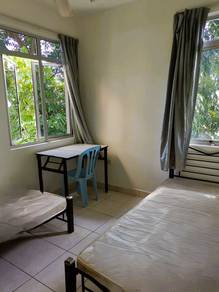 [Unit murah] 4r2b furnished renovated Cyberia Condo Blk C