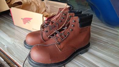 Redwing safety shoes