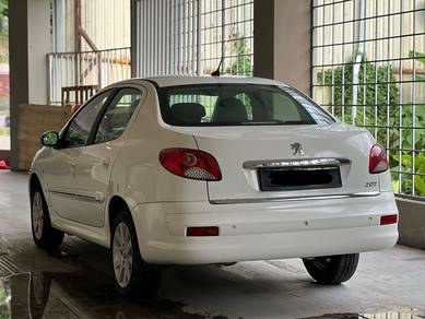 [URGENT SALE] 2012 Peugeot 207 TipTop Condition