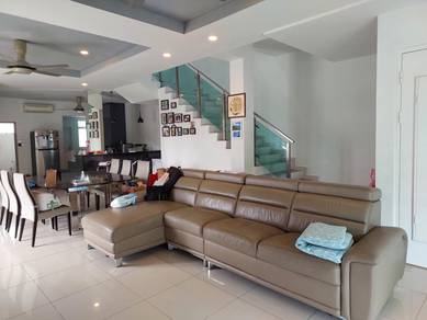 Nadayu92 Kajang, 2 Storey Corner with Land Renovated Partially Furnish