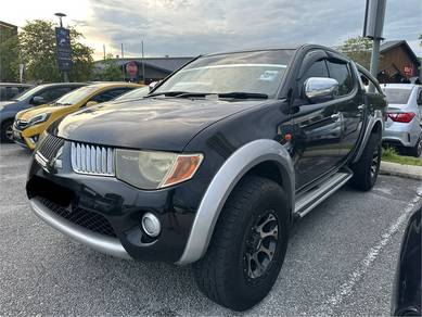 Mitsubishi TRITON 2.5 FACELIFT (A) DIRE OWNER
