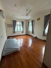 2 sty Bunglow near Pulau Tikus Tanjung Tokong