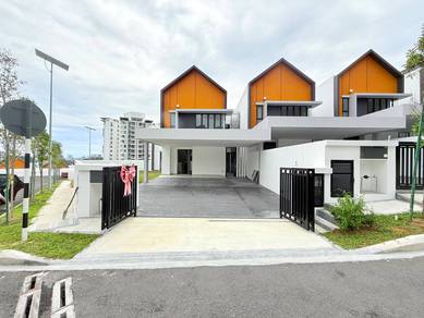 For Sale: 3 Storey Superlink, KL East 57
