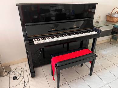 upright piano