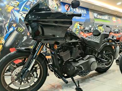 Low rider ST 2022 20000km road glide street glide