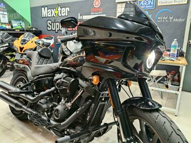 Low rider ST 2022 20000km road glide street glide