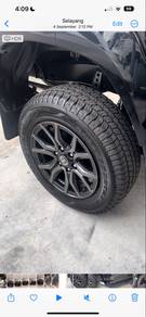 Toyota Hilux GRS rims