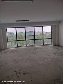 Strategic location Office/Retail unit