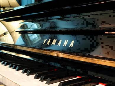 YAMAHA U1-H Upright Piano 6 Yrs Warranty