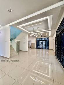 DOUBLE STOREY TERRACE (CORNER LOT) LA CASA LUNAS. Gated & Guarded❗