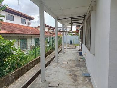Taman Serene Park 1Storey Bungalow For Rent！Walking Distance to CIQ！
