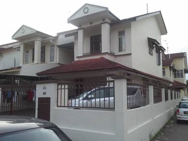 Bukit Indah Single bed Room