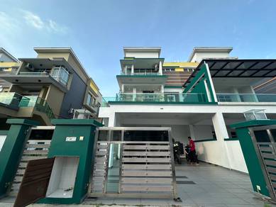 3 Storey Cluster House | Foreigner Can Buy | Easy Access To Highway