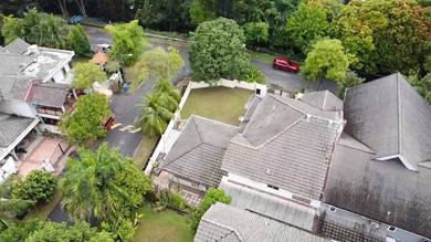 WTS  CORNER LOT DOUBLE STOREY SEMI D Sekyen 9, Shah Alam